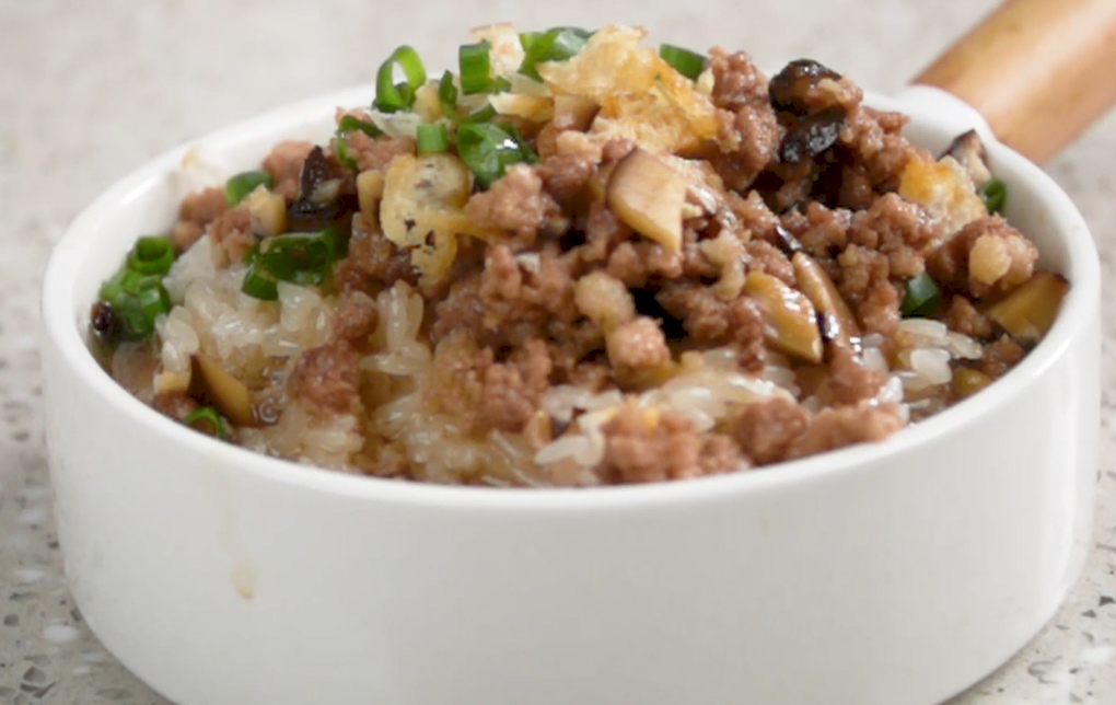 Wenzhou Snacks��Glutinous Rice (Nuomi Fan)