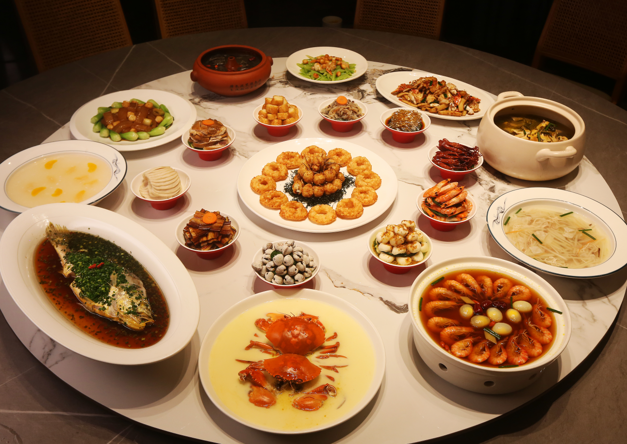 The Feast That Divides the Years: Ten Courses of Wenzhou Family Ritual